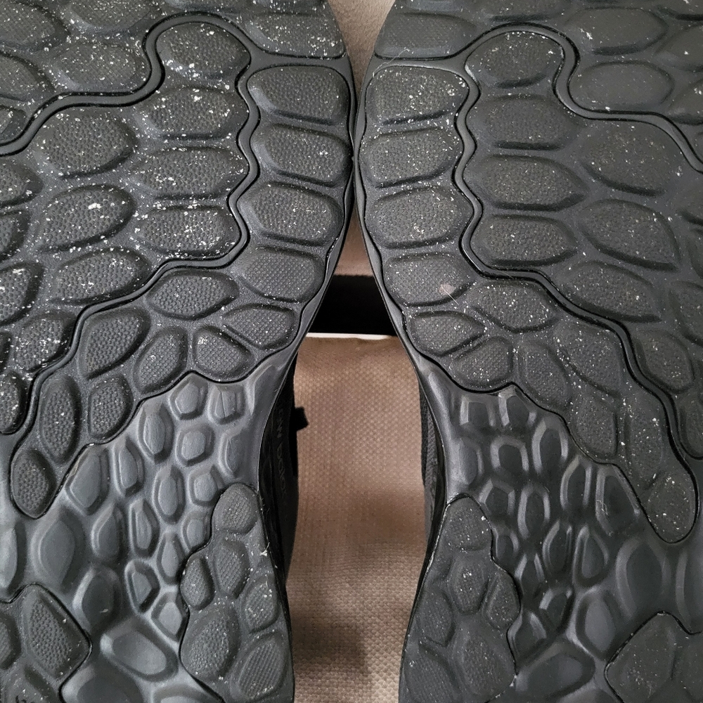 Womem's New Balance Fresh Foam Arishi v4 GORE-TEX Shoes - Picture 10 of 15